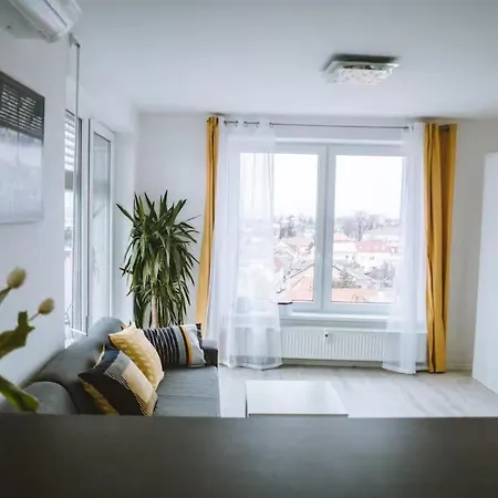 City Studio Apartment * Piest'any