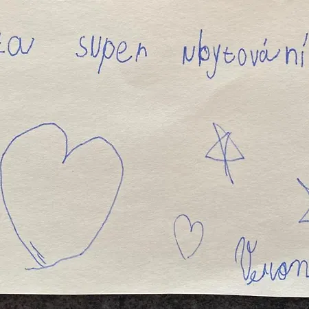 City Studio Apartment 피에슈타니